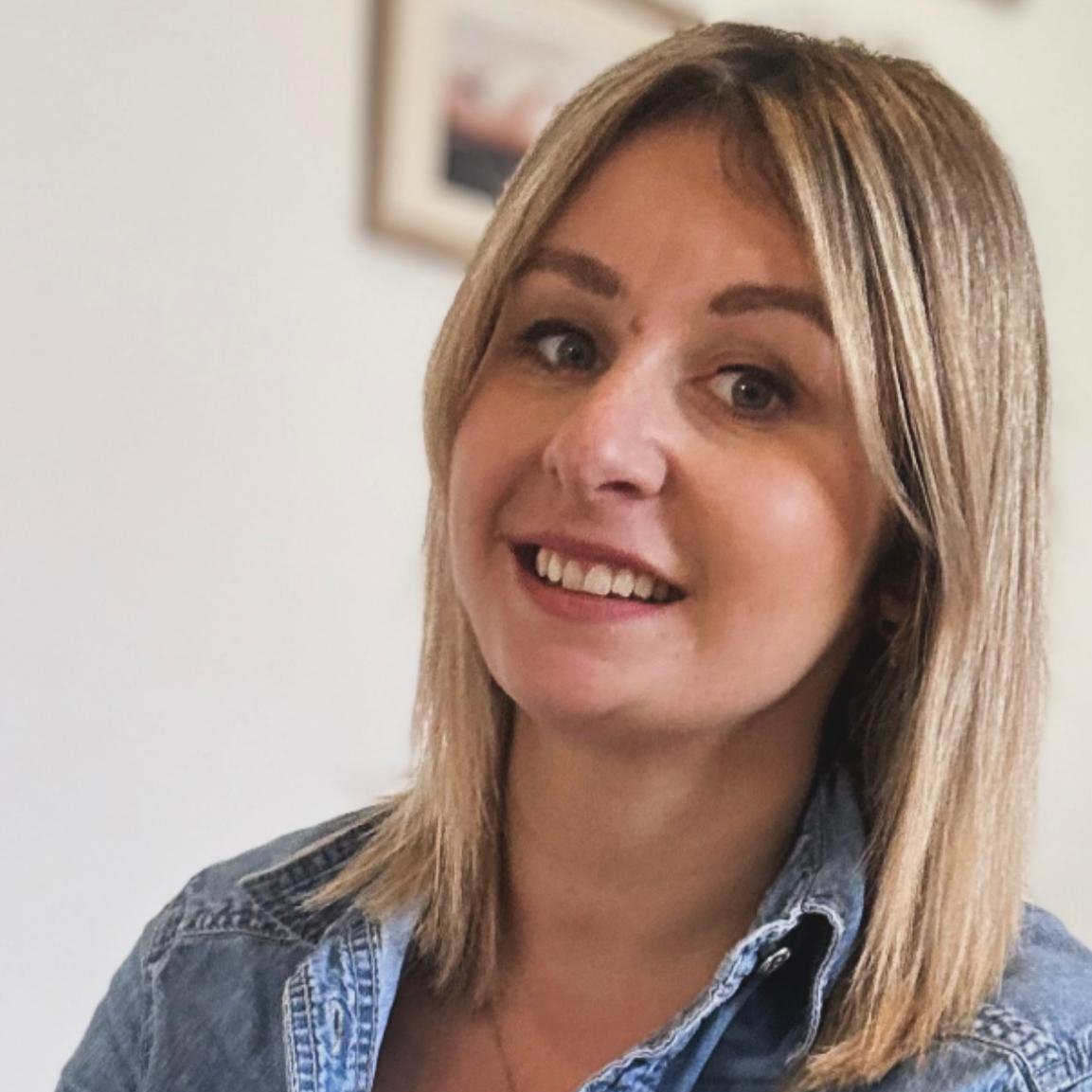 Justine, Secrétaire